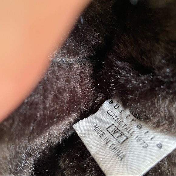 Warm and cozy UGGS boots - winter ready - Picture 6 of 9